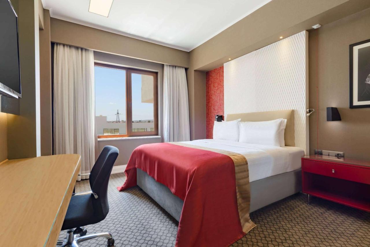 Ramada Plaza By Wyndham Eskişehir Exteriér fotografie