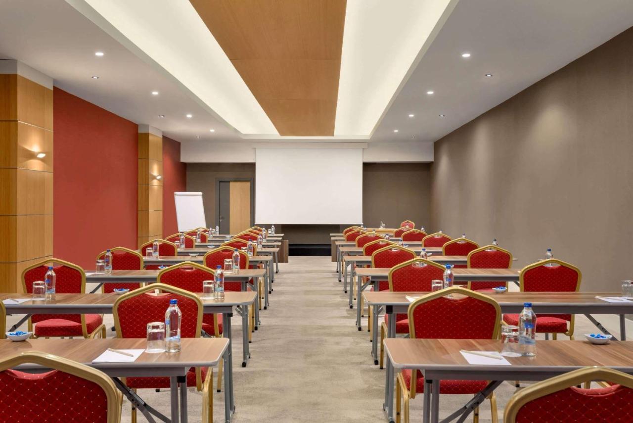 Ramada Plaza By Wyndham Eskişehir Exteriér fotografie