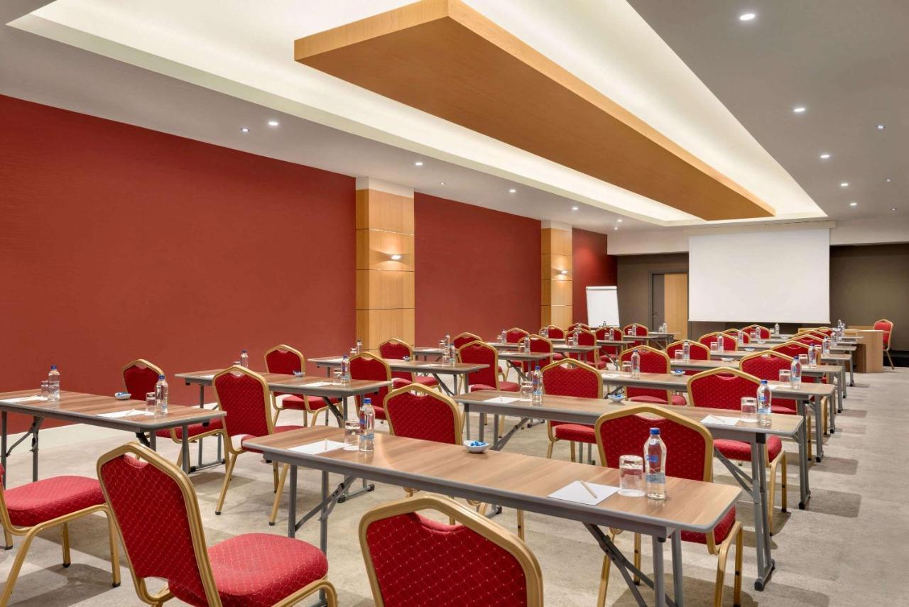 Ramada Plaza By Wyndham Eskişehir Exteriér fotografie